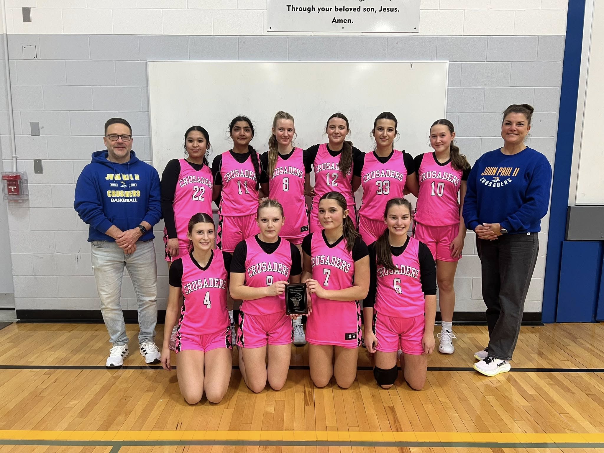 Sr. Basketball Teams Get Their Seasons Underway